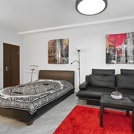 Swedish Studio At Myasnikova Apartment Минск Стая снимка